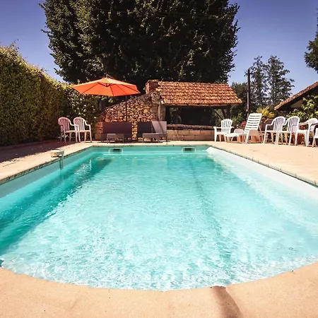 Cozy Retreat In Vezac, Cleaning Included Vézac