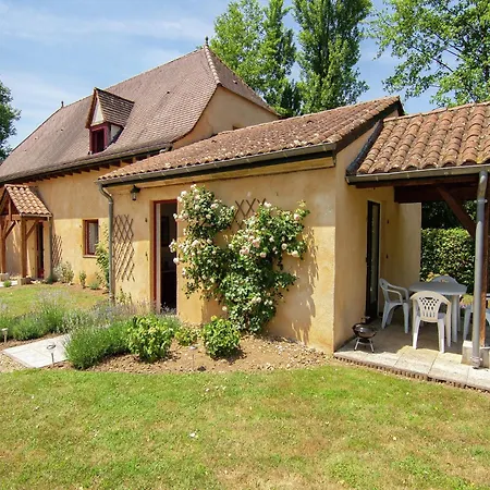 Cozy Retreat In Vezac, Cleaning Included 別荘 *