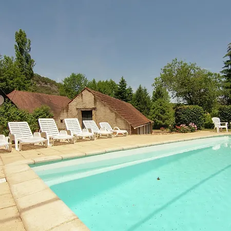 Feriehus Cozy Retreat In Vezac, Cleaning Included *